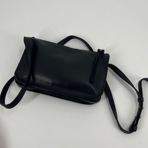Madewell Handbags - Madewell the simple crossbody bag